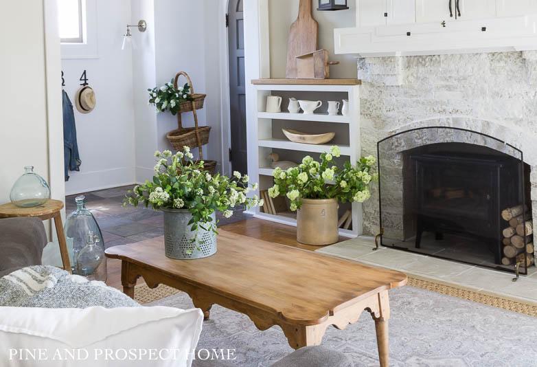 Refreshing and Minimal Spring Cottage Tour - Pine and Prospect Home