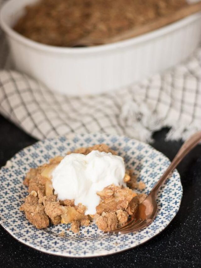 Simple & Scrumptious Apple Crisp Recipe