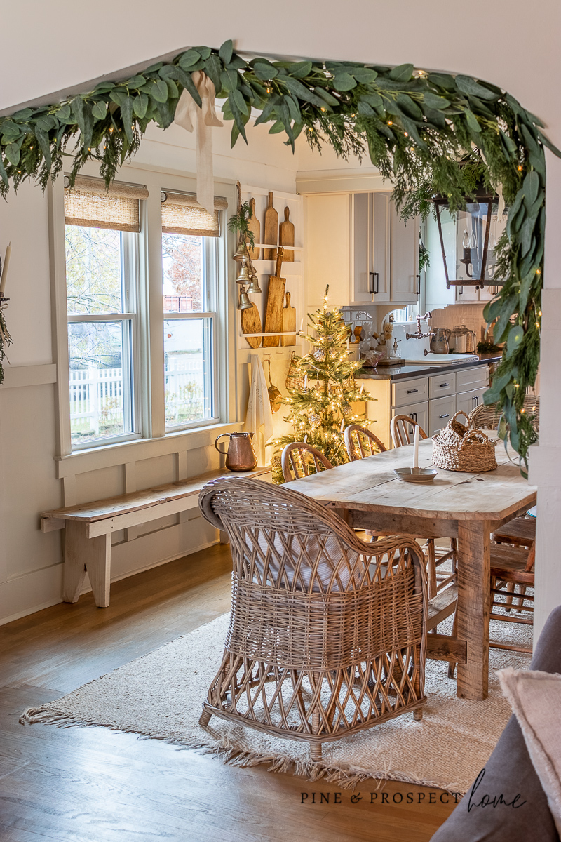 Vintage Inspired Christmas Home Tour - Pine and Prospect Home