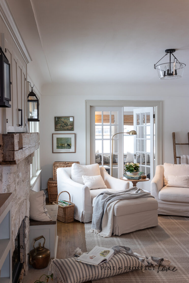 Picture of Classic Charm: Creating a Cozy and Timeless Home with Antique Decor ...