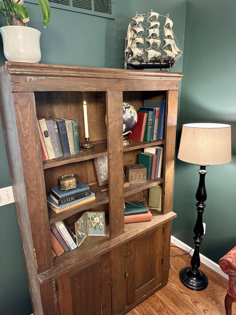 Dark Academia Details and Vintage Treasures