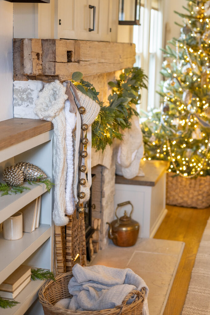 Christmas mantel garland