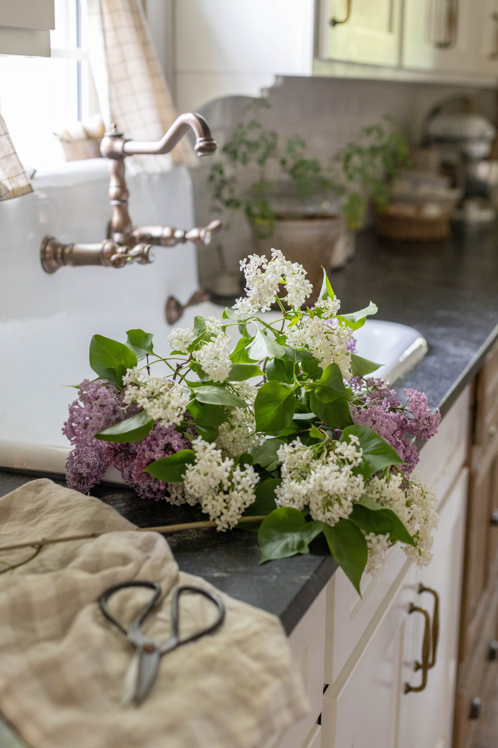 Timeless spring decor ideas