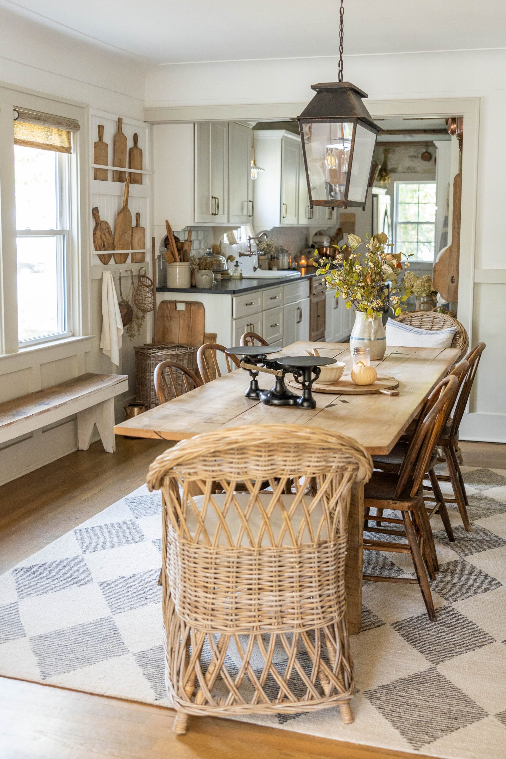 Fall dining room table decor