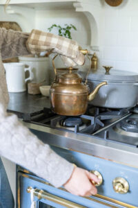 Home cooked meals for frugal homemaking