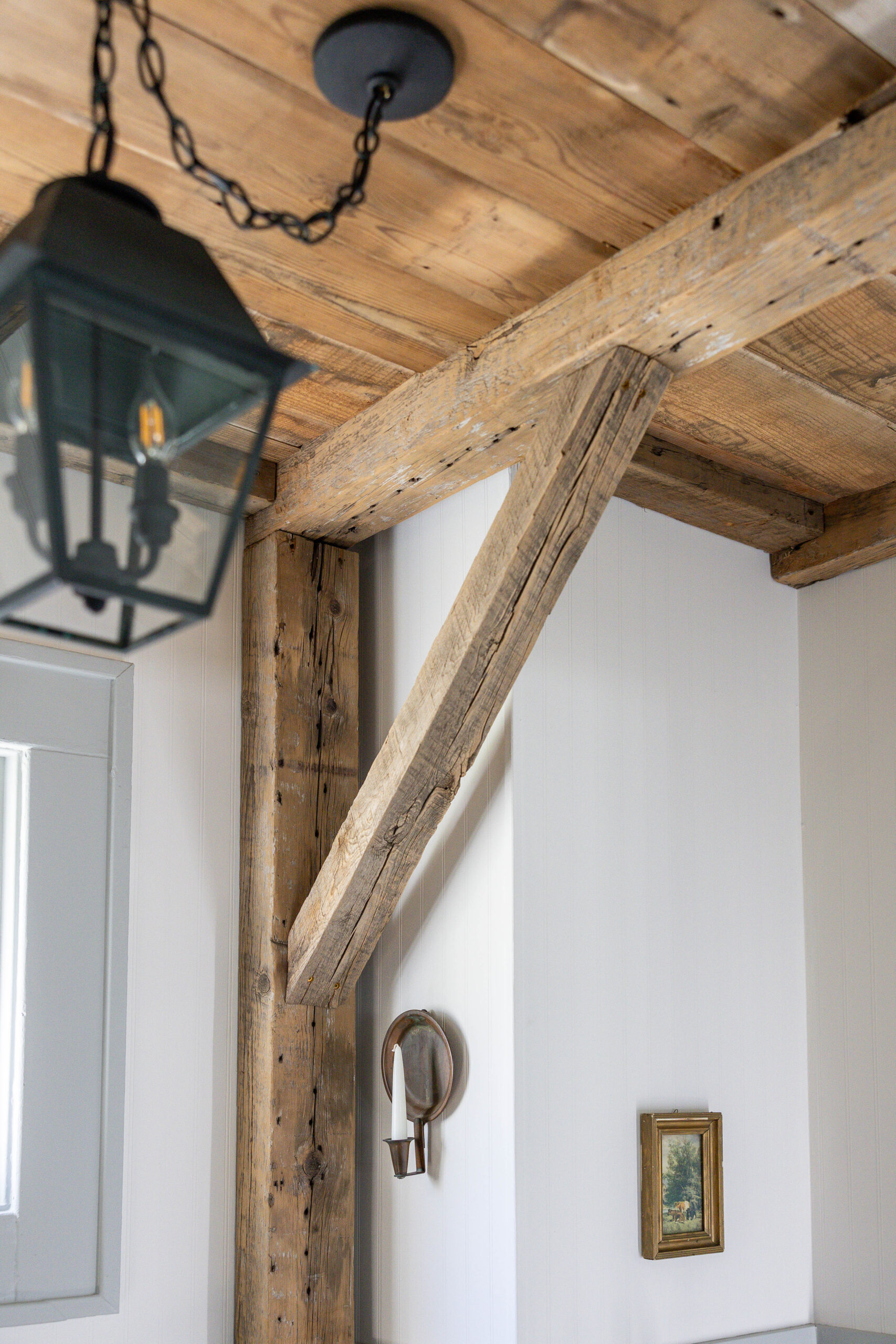 Entryway wood beam ceiling