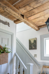 Entryway staircase