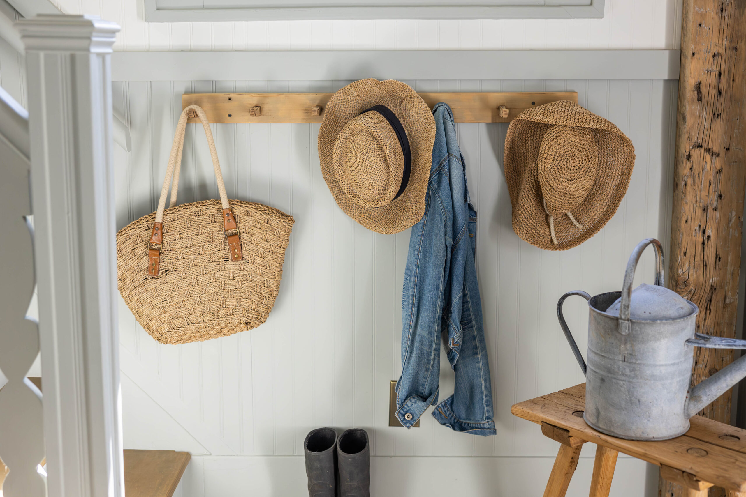 Entryway decor details