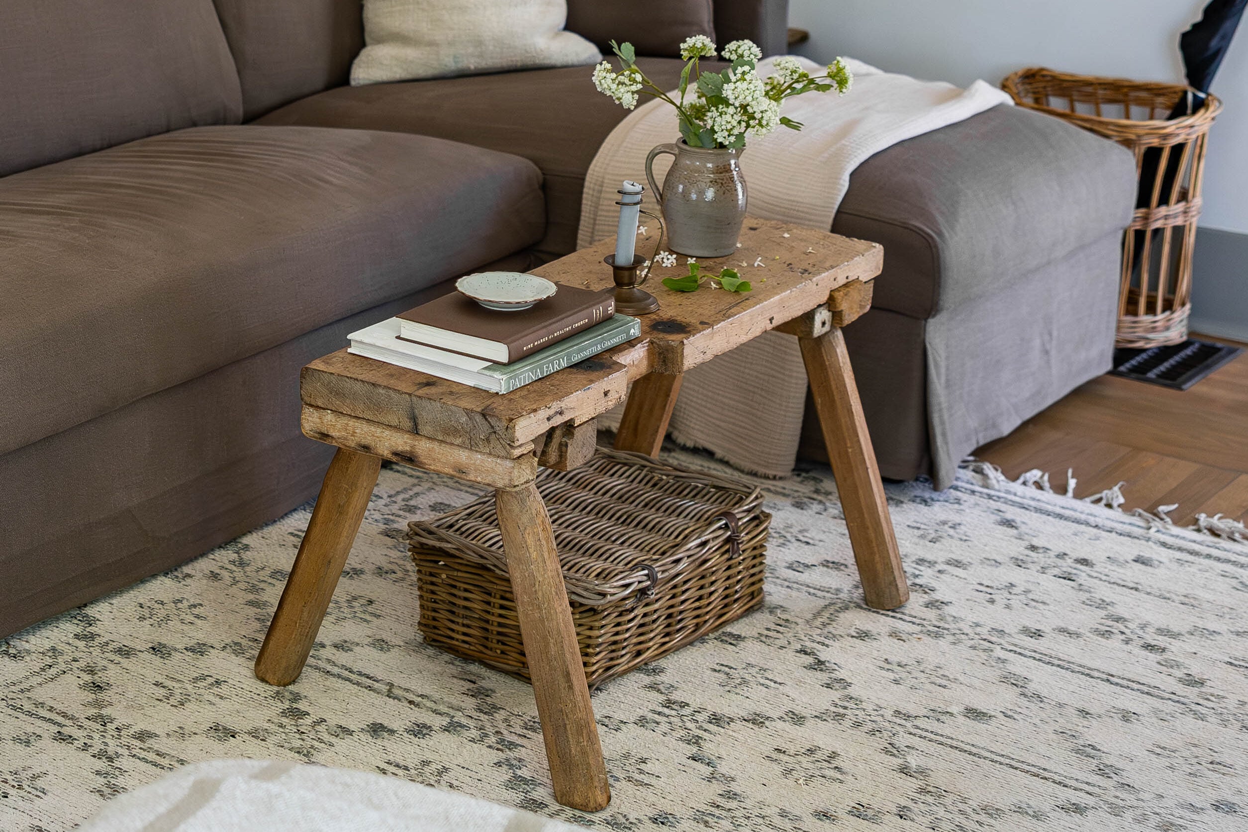 How to style a coffee table