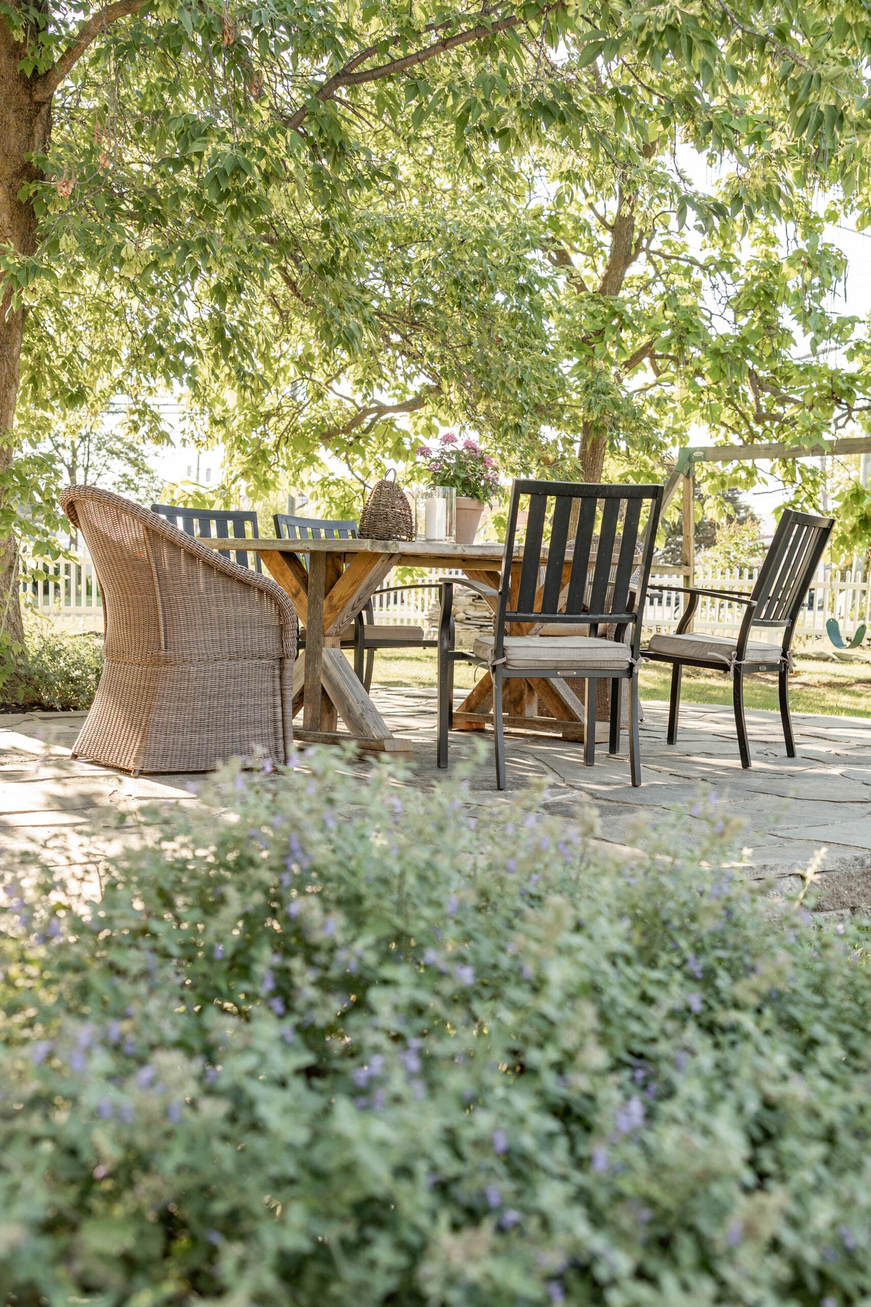 DIY outdoor dining table